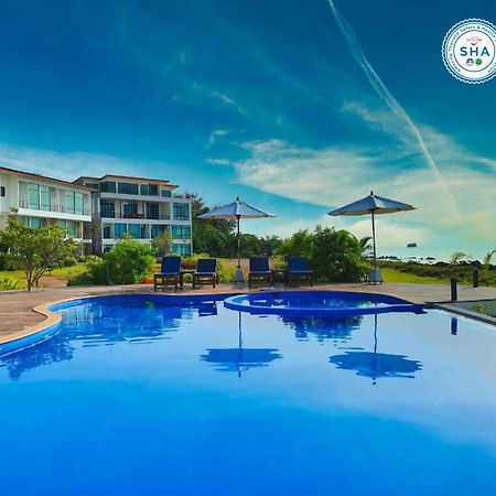 The Beach Resort & Residence - Sha Plus Pathiu Bagian luar foto