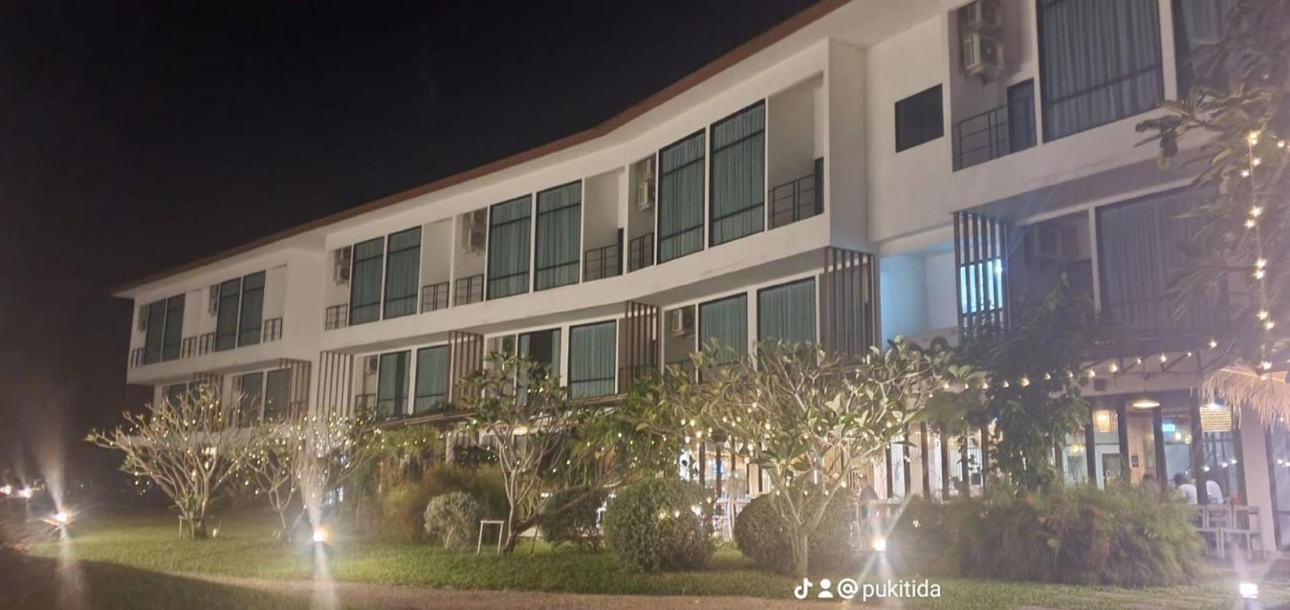 The Beach Resort & Residence - Sha Plus Pathiu Bagian luar foto
